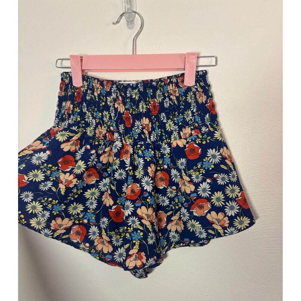 Sienna Sky Floral High Waisted Shorts Size XS - Picture 2 of 6
